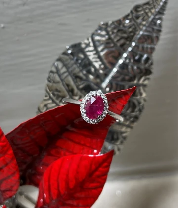 Miluna Anello oro con Rubino e brillanti cod: LID3280